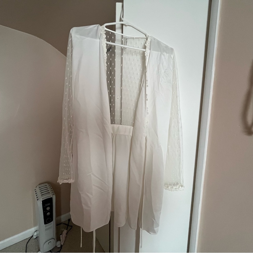 Flora nikrooz showstopper robe